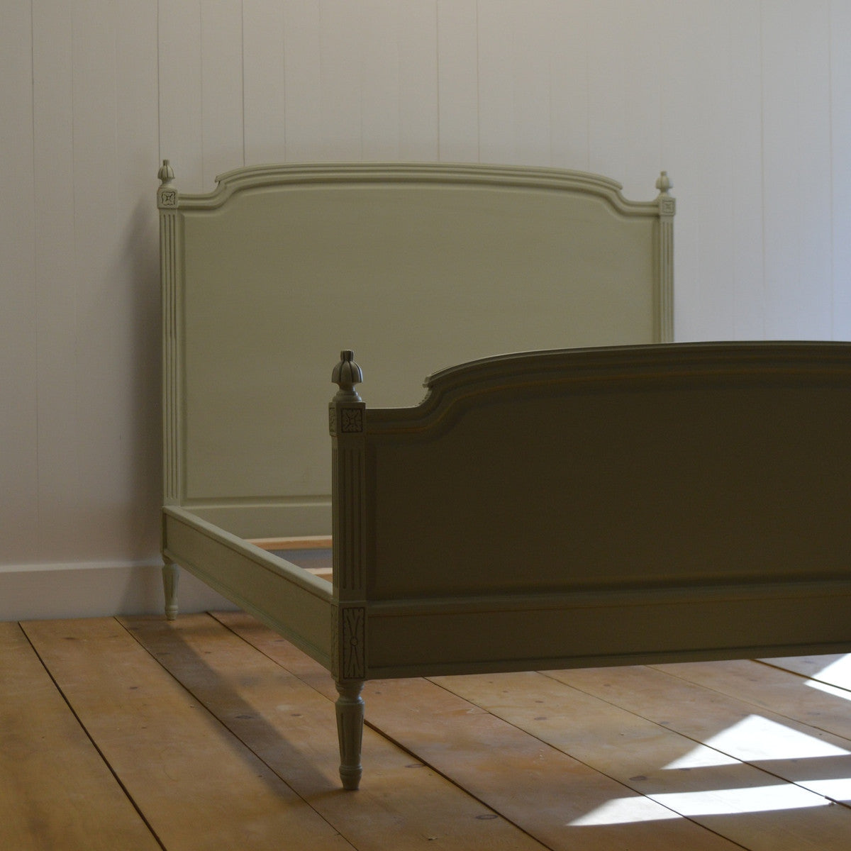 Full Size Bed