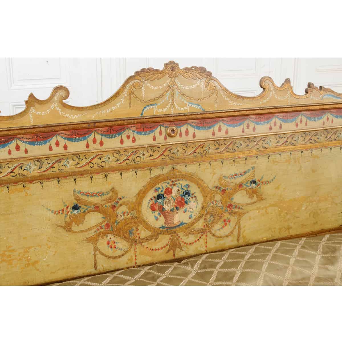 Shahi Settee