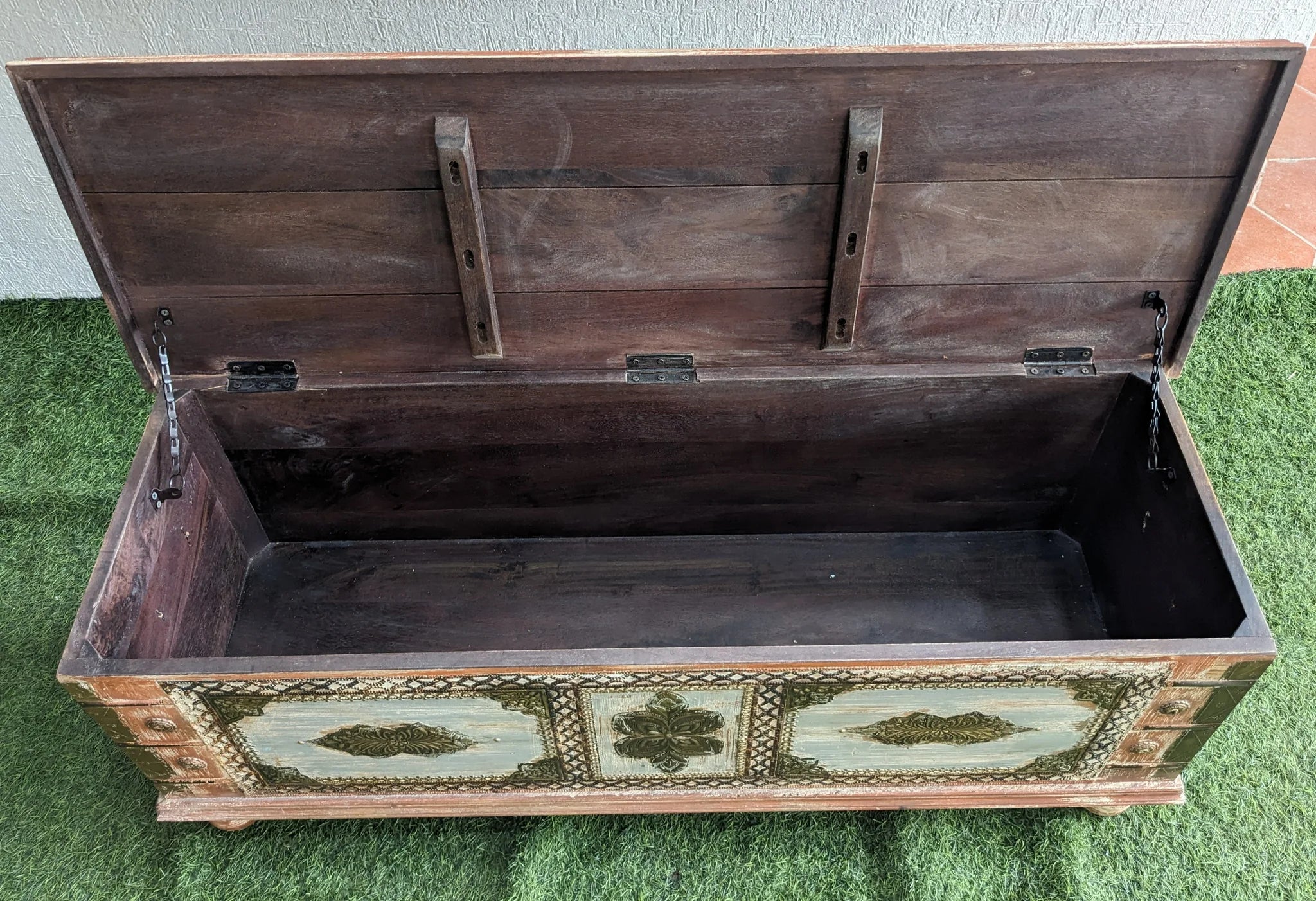 Container