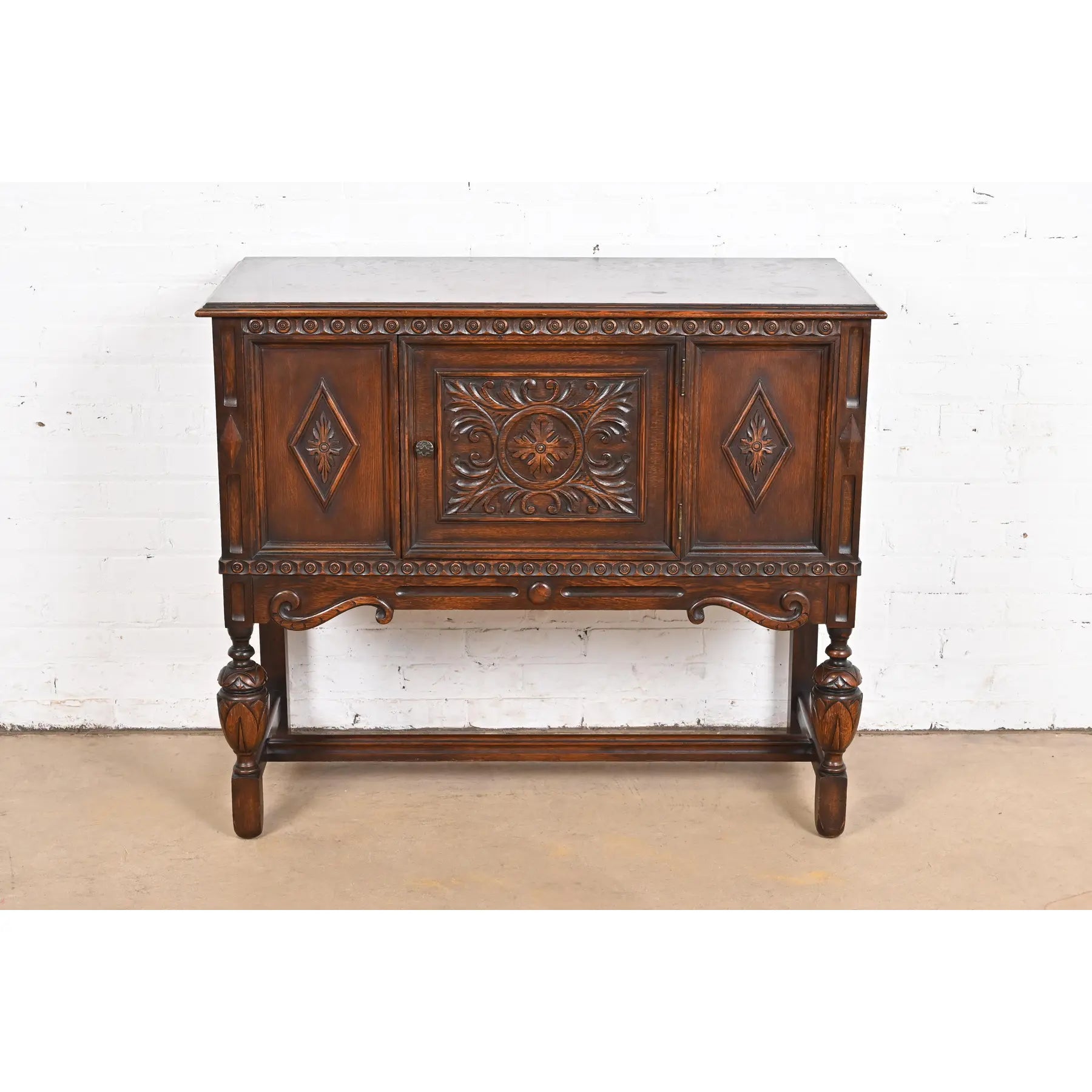 Sideboard