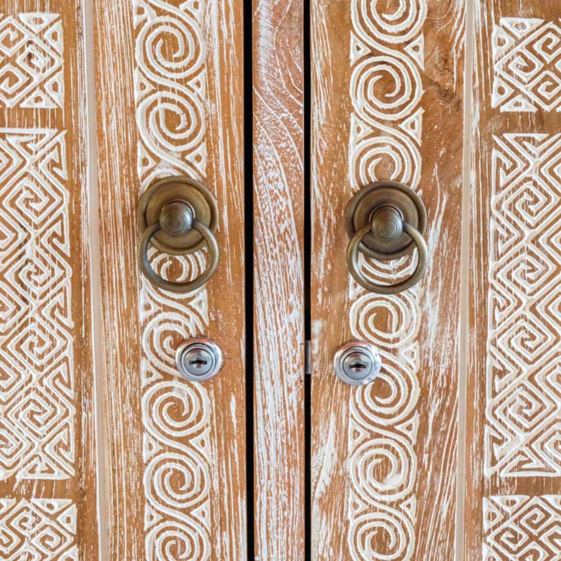 Armoire
