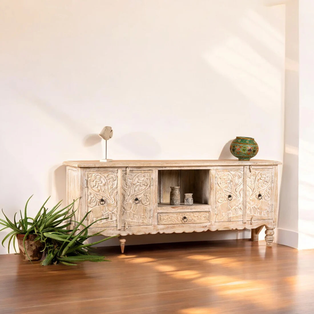 Sideboard