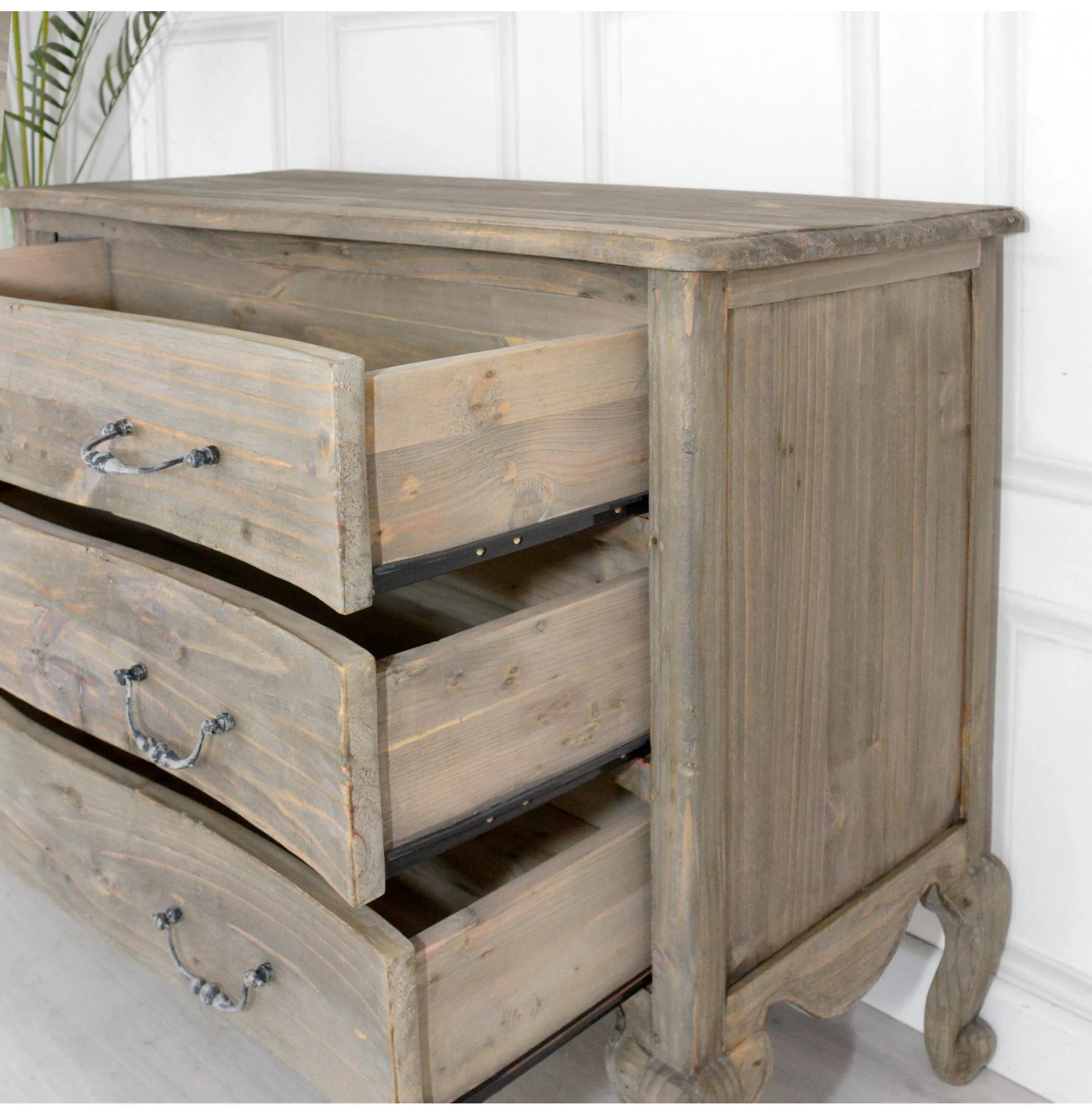 Dresser Chest