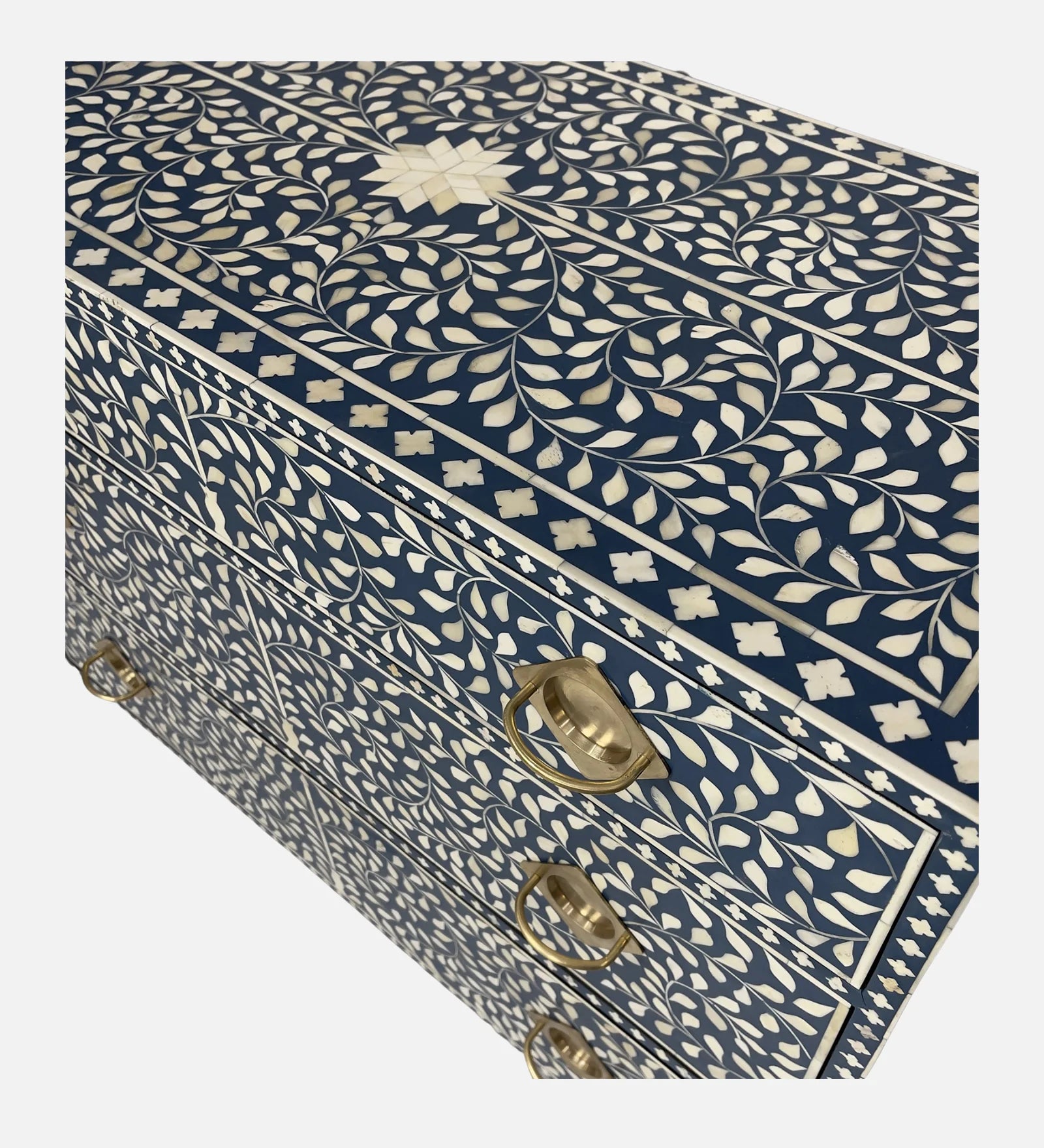 Chest drawers