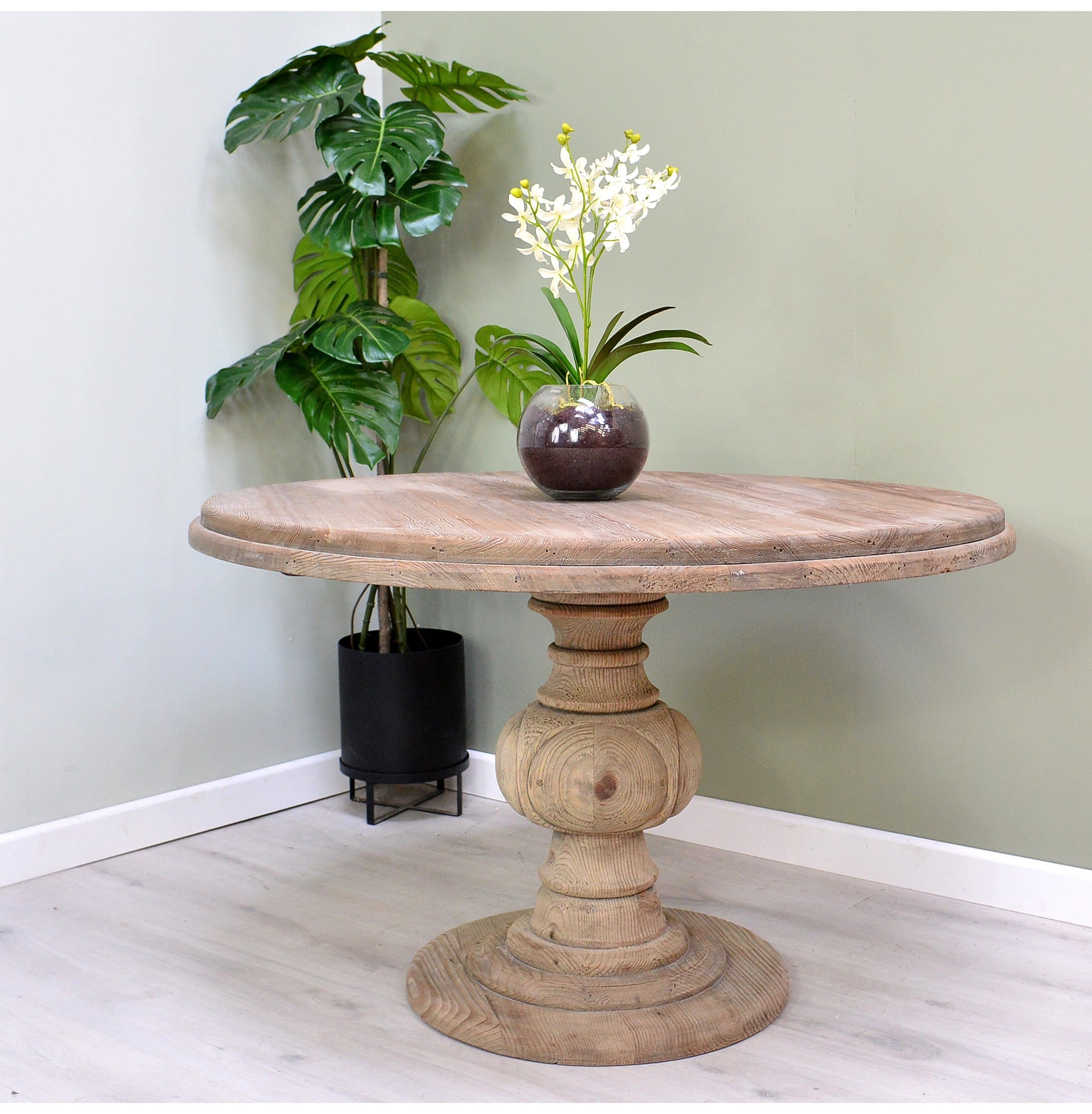 Unique Handmade French Style Wooden Bulb Leg Round Dining Table